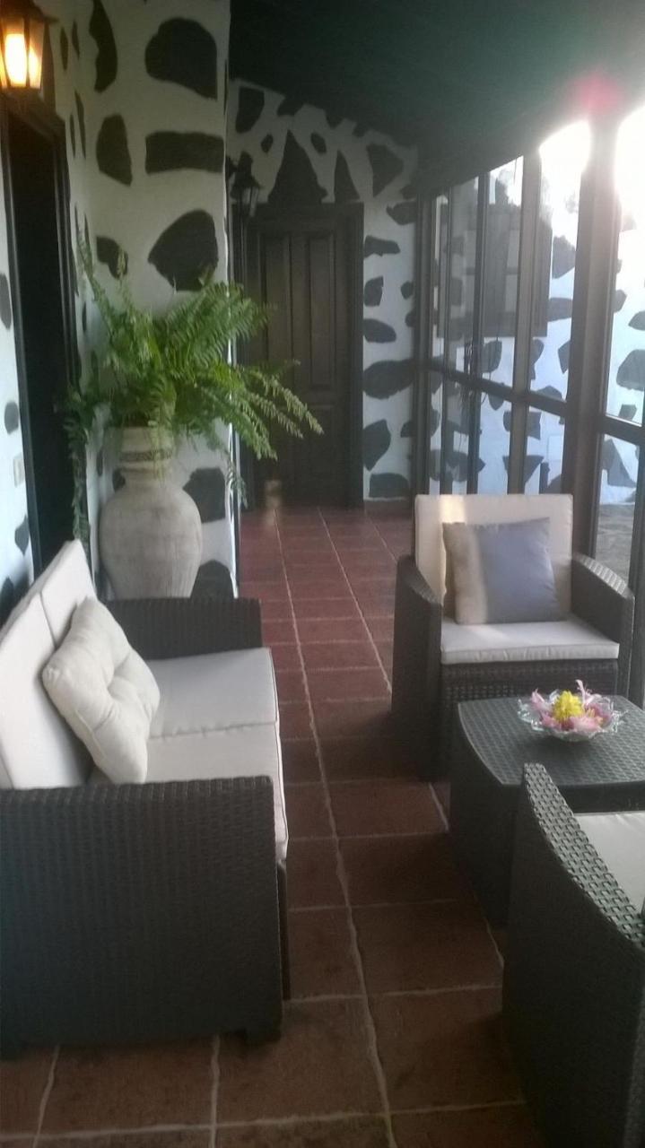이코드레로스비노스 Casa Canaria La Moncloa 빌라 외부 사진